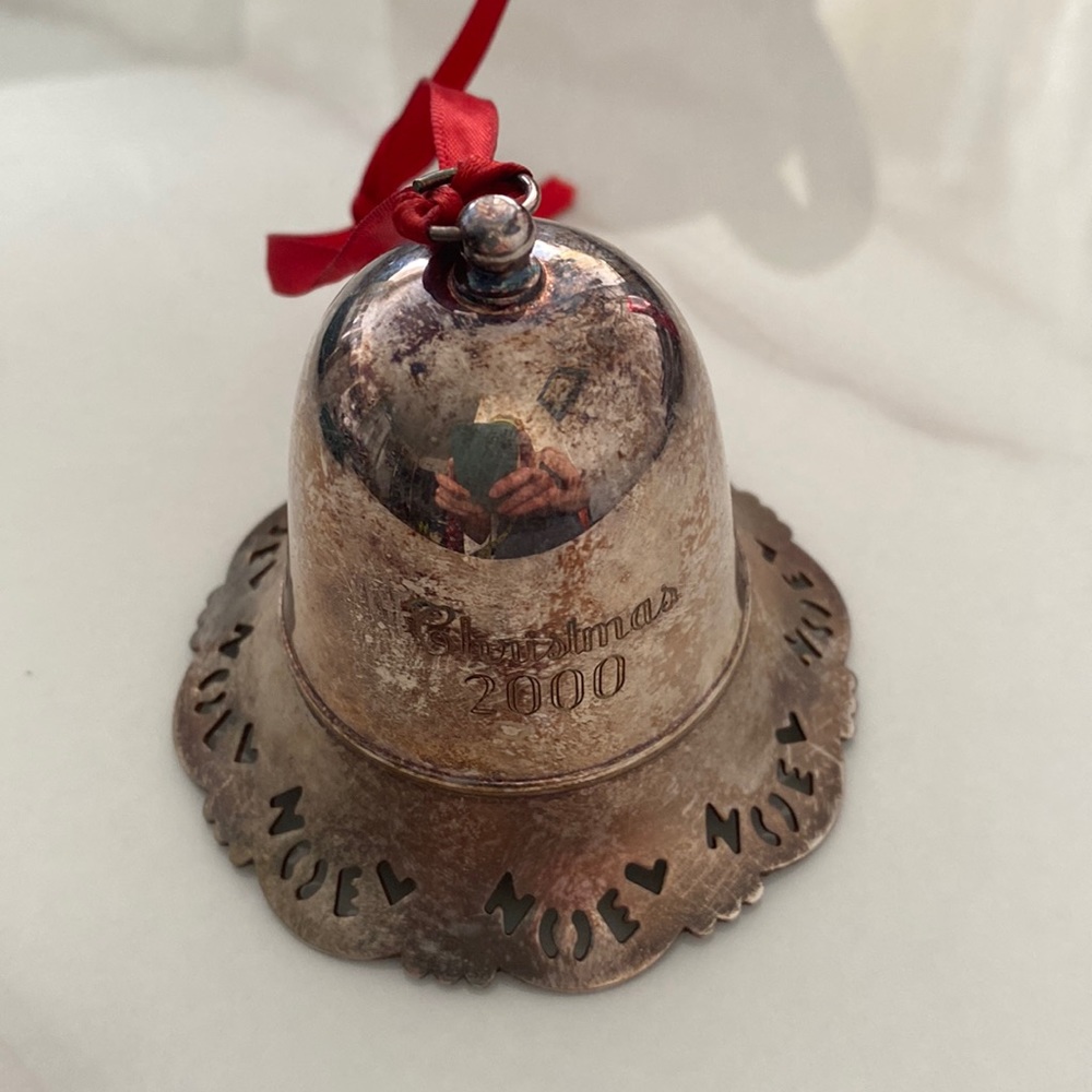 Christmas 2000 musical silver bell Christmas ornament
